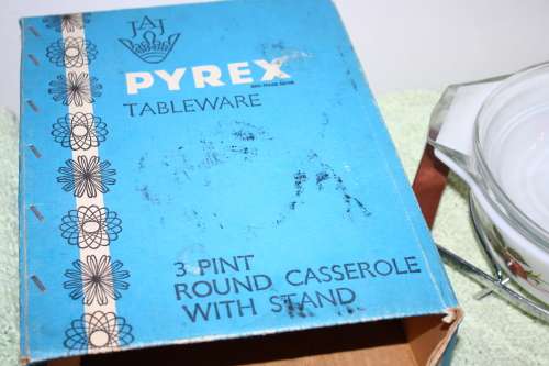 Boxed Pyrex Dish with Stand No 1