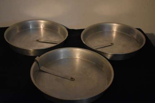 3 Cake Tins