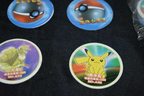 160 Bootleg Pokemon Tazo's