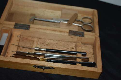 Boxed Microscope. Slides and Extra's