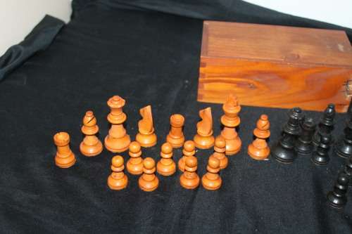 Wooden Chess Pieces