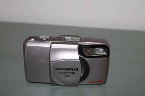 Olympus Superzoom 140S