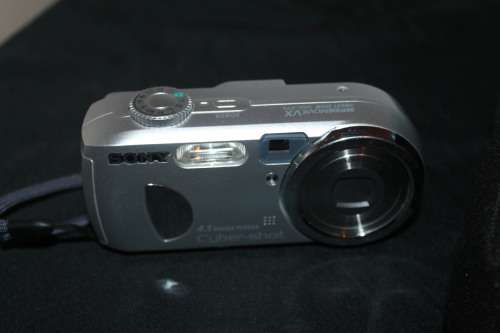 Sony Cyber-shot DSC P73