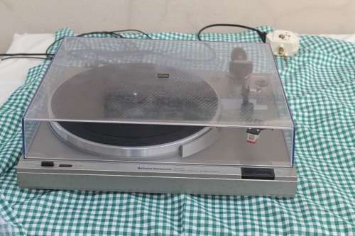 National Panasonic SL H304 Turntable