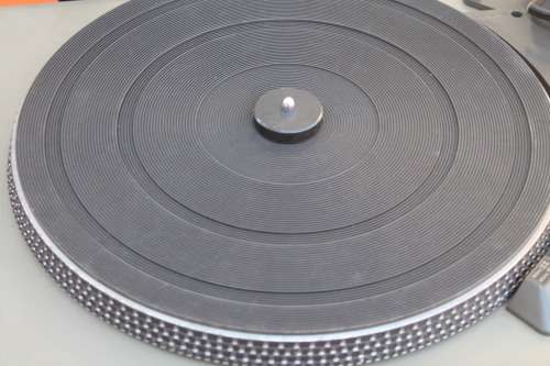 Technics SL 23 LP Player