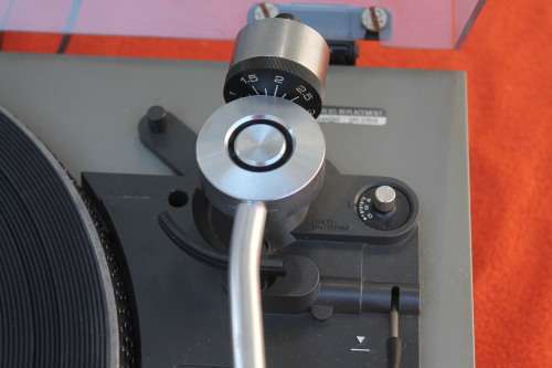 Technics SL 23 LP Player