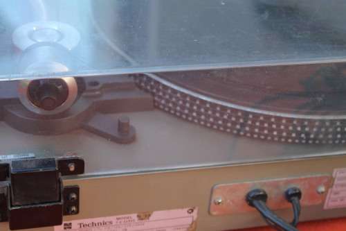 Technics SL 23 LP Player
