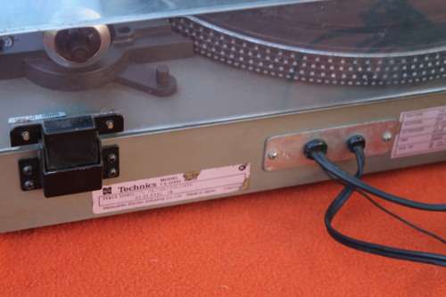 Technics SL 23 LP Player