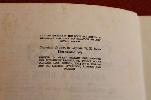 Captain W E Johns Biggles Scores a Bull