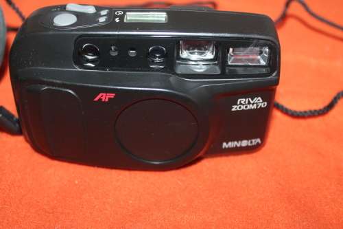 Minolta  Riva Zoom 70