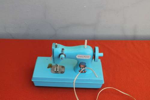 Children`s Sewing Machine