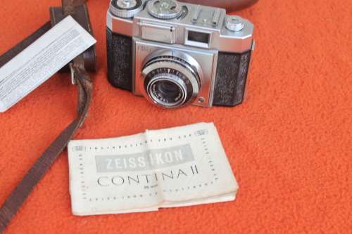 Zeiss Ikon in Leather Case