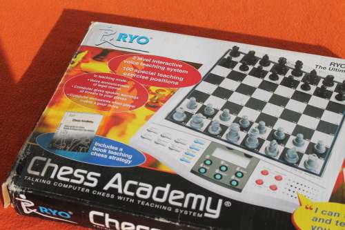 Electronic Chess,  Chess Academy