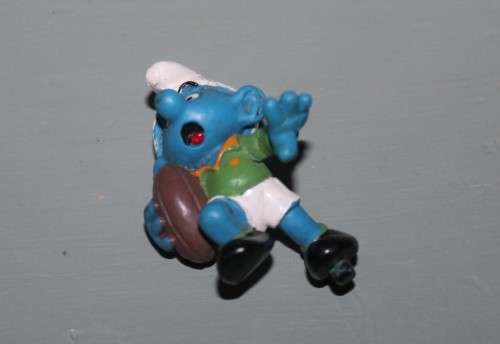 Rare Rugby Smurf, Base missing