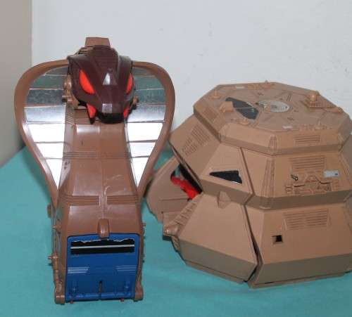 1984 Tomy  Starriors Battle Station