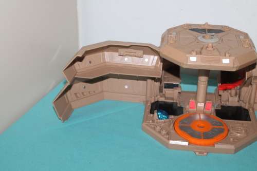 1984 Tomy  Starriors Battle Station