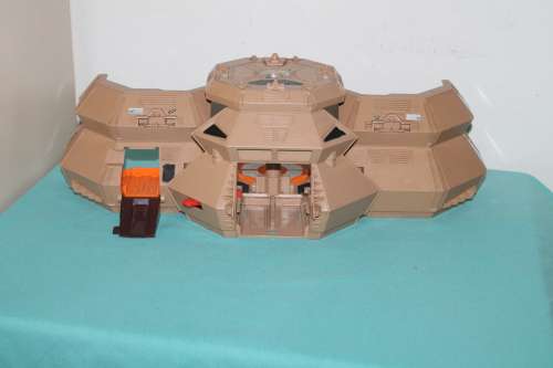 1984 Tomy  Starriors Battle Station