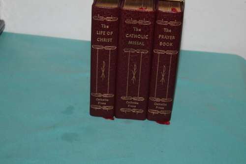 The Library of the Catholic Devotion