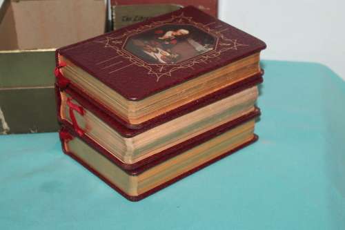 The Library of the Catholic Devotion