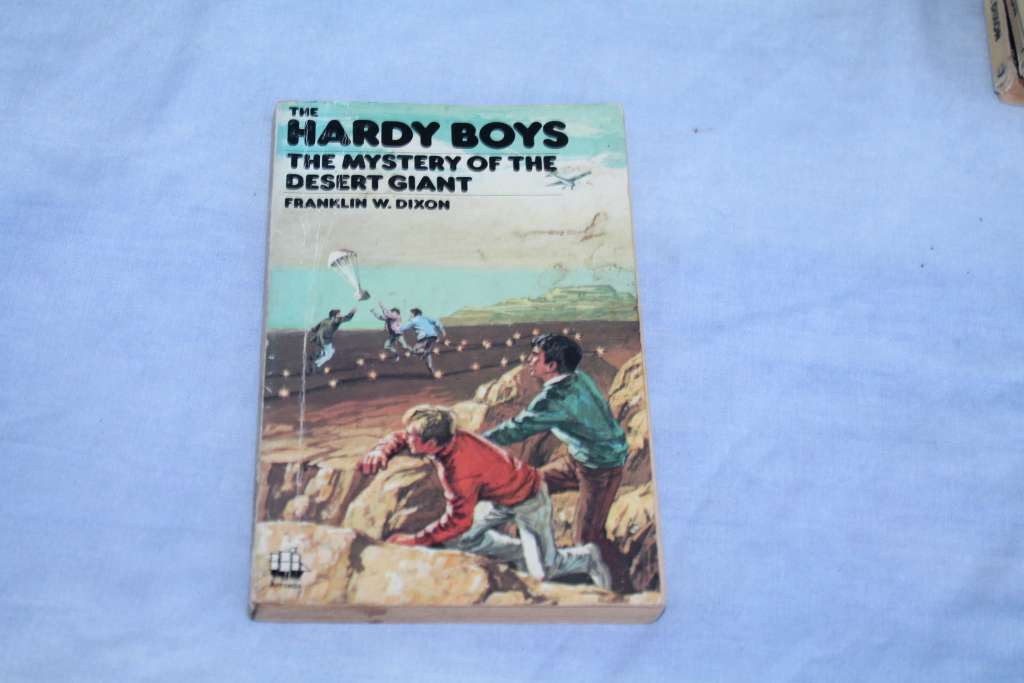 Hardy Boys Franklin W Dixon Mystery of the Desert Giant