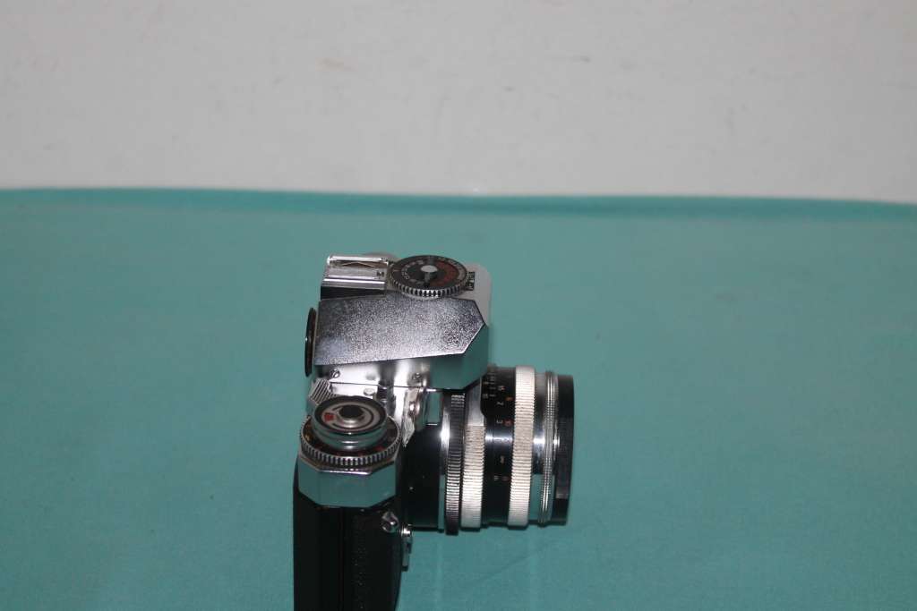 Icarex 35 CS Film Camera with leather case