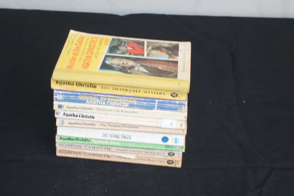 10 Agatha Christie Books No 3