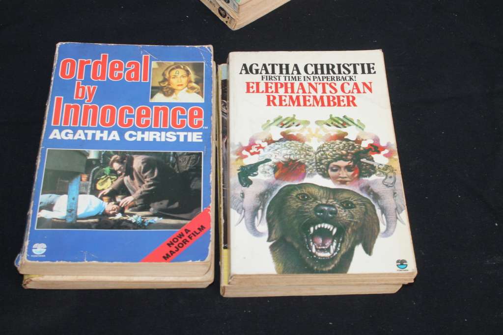 10 Agatha Christie Books No 3