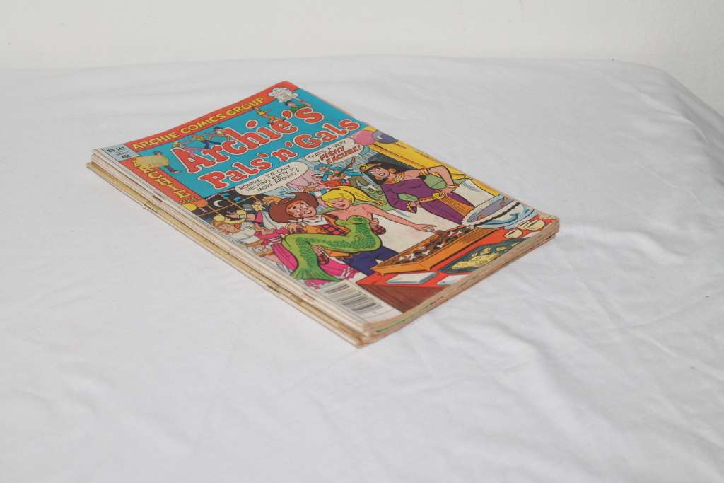Archie`s Pal n Gals  5 Comic`s