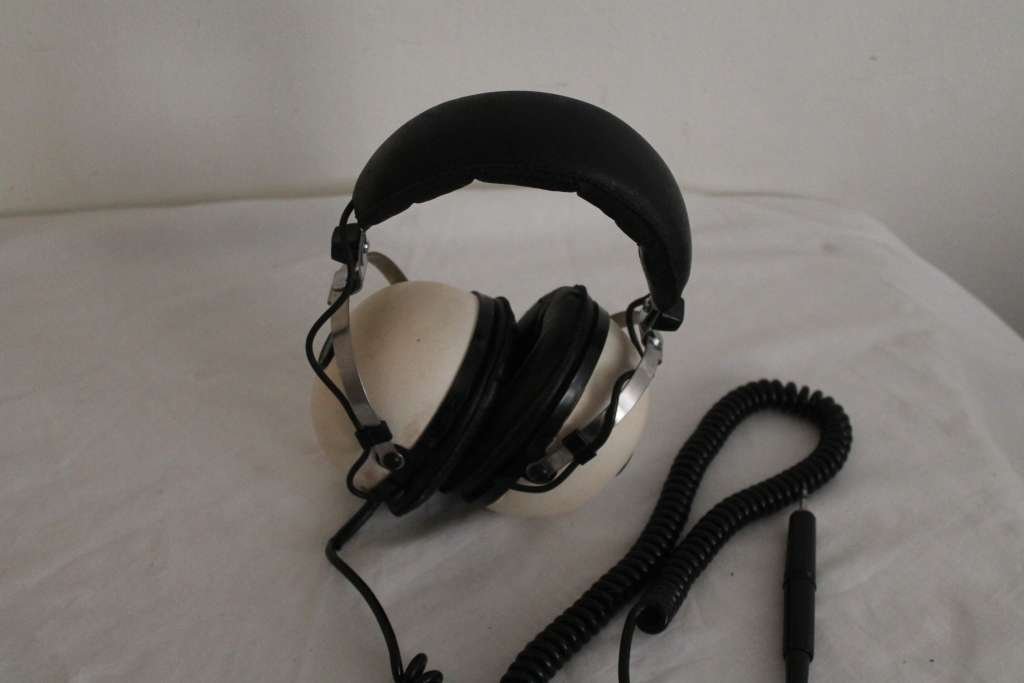 Vintage Pioneer SE 30 A Headphones Boxed