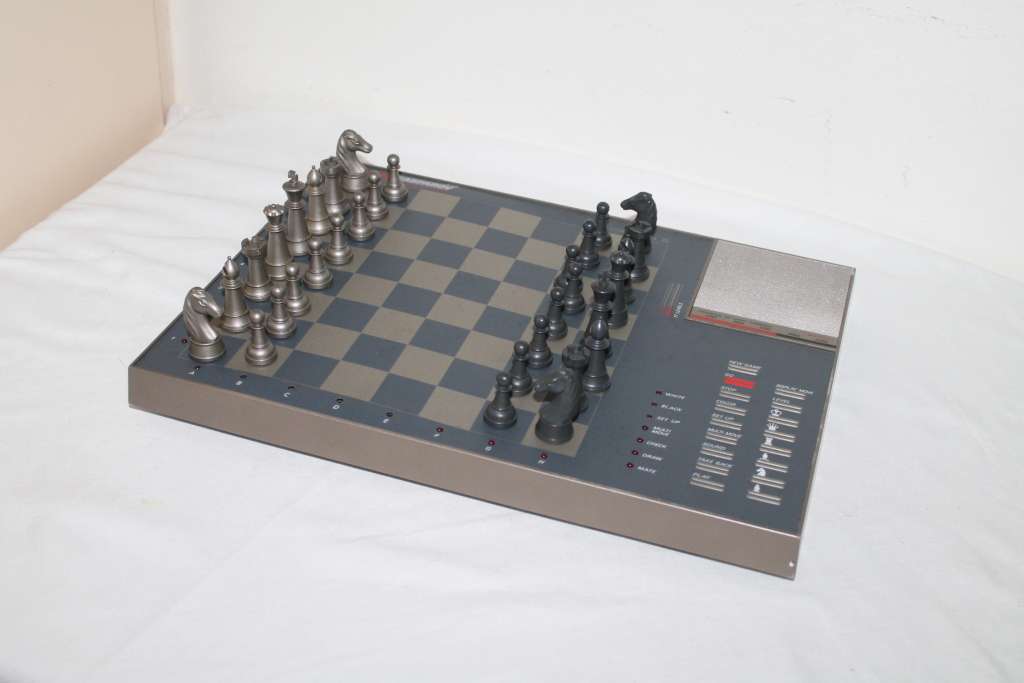 Kasparov Companion III Chess Computer Boxed