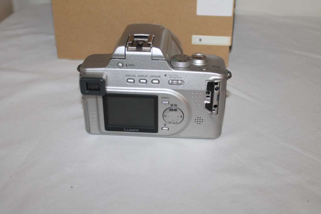 Panasonic FZ20 Lumix Camera