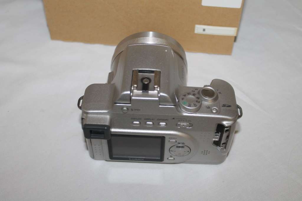 Panasonic FZ20 Lumix Camera