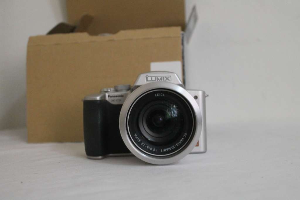 Panasonic FZ20 Lumix Camera