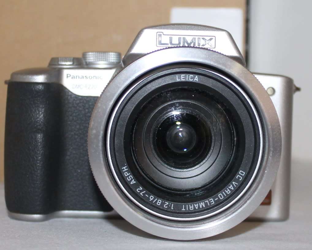 Panasonic FZ20 Lumix Camera