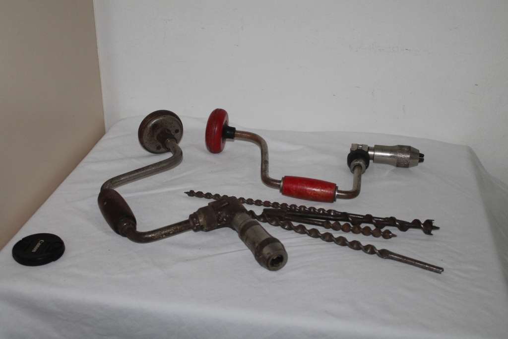 2 Hand drills with bits
