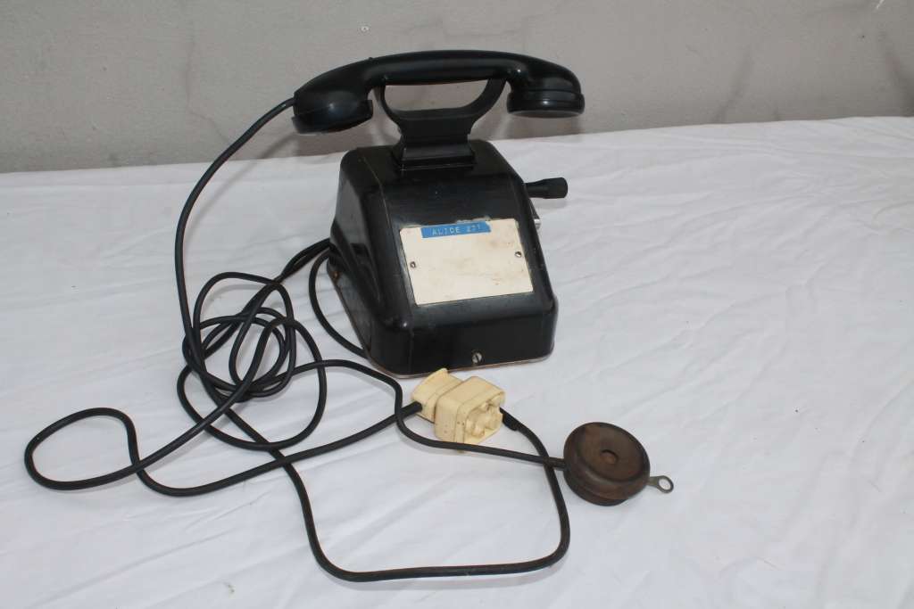 Vintage Sieman`s Telephone