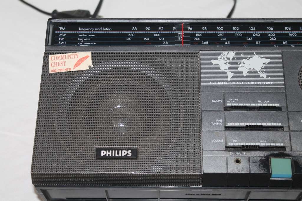 Phillips D 2615 Portable Radio