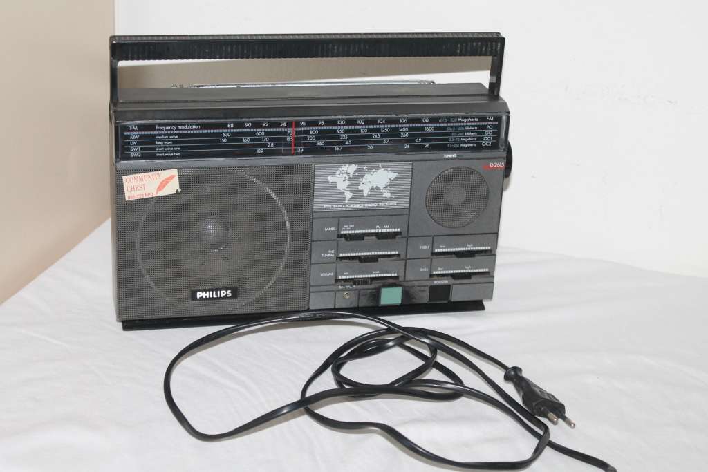 Phillips D 2615 Portable Radio