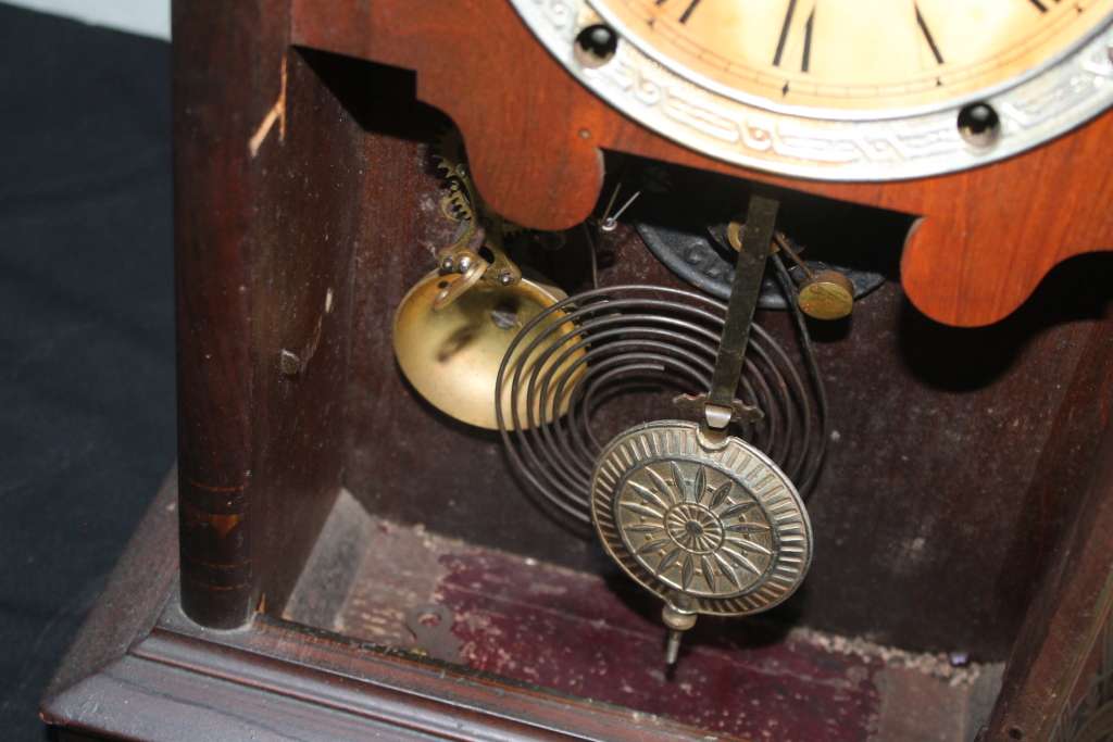 Mantle Clock