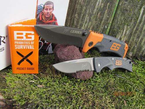 BEAR GRYLLS GERBER SURVIVAL SERIES SCOUT KNIFE + COMPACT SCOUT KNIFE