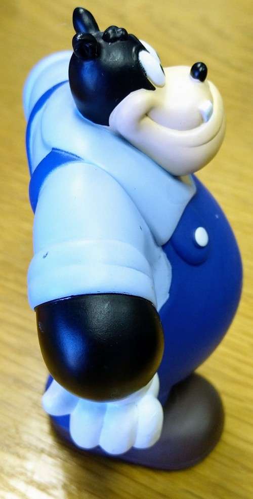 Original Disney  Pete figure 13cm