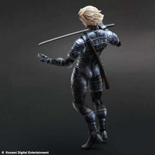 PLAY ARTS KAI - METAL GEAR SOLID 2 - SONS OF LIBERTY - RAIDEN FIGURE 28CM