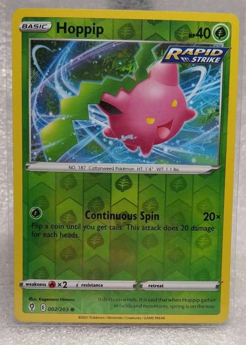 POKEMON CARDS - Hoppip - 2/203 - Reverse Holo - Evolving Skies  NM/LP