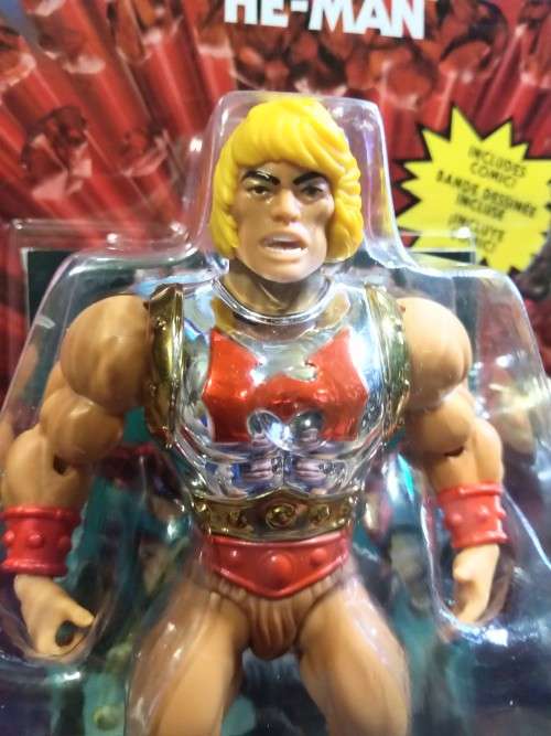 MATTEL EURO IMPORT - MOTU - MASTERS OF THE UNIVERSE - FLYING FISTS HE-MAN DELUXE SET (SEALED)