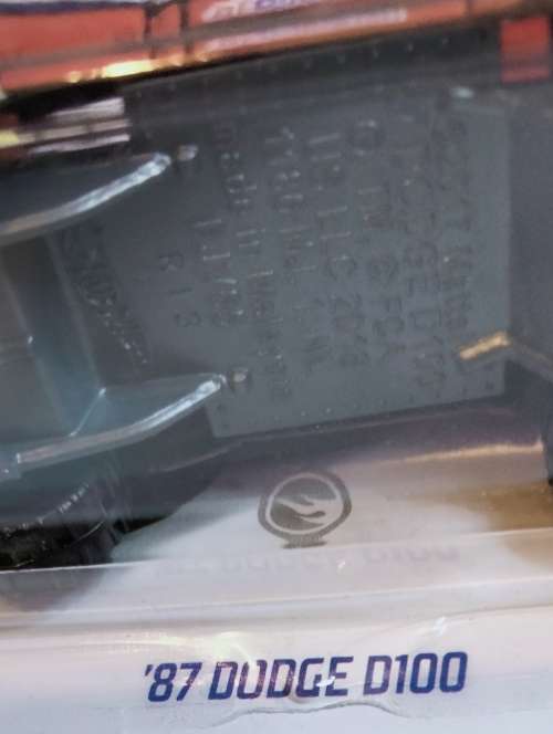 HOTWHEELS / HOT WHEELS - DIE CAST VEHICLES - 87` DODGE D100TRUCK -  RARE TREASURE HUNT