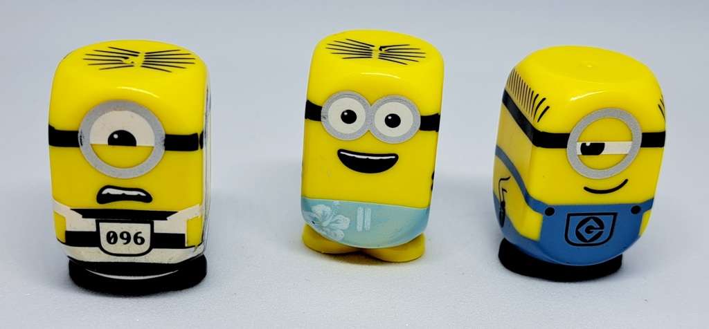 Official TM & UNI - Despicable Me Mini Block Head Figure set of 18 - Approx 4cm