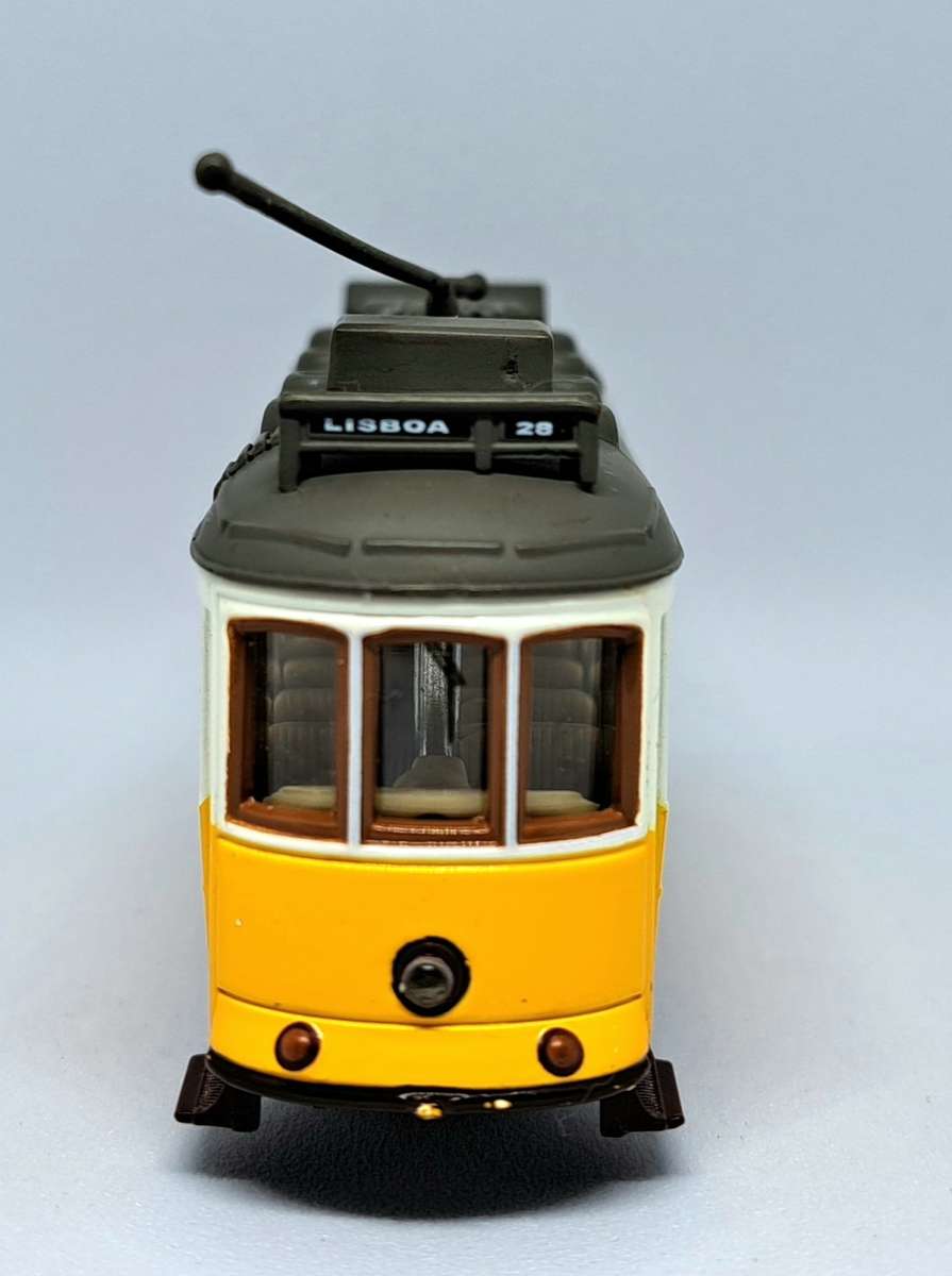 Amarelis - Lisbon 28 Tram Model  1:87 (9x4x3cm) - Yellow - Gorgeous!