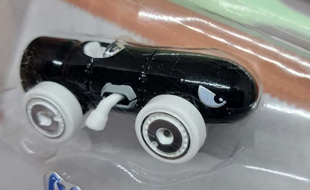 Hot Wheels - Super Mario Brothers - Bullet Bill - Character Cars - Die Cast 1:64