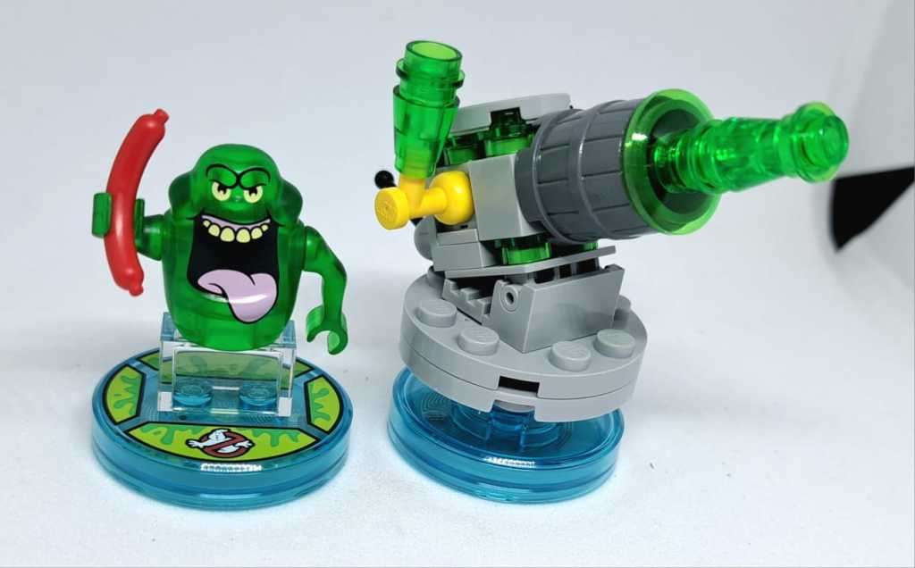 Rare LEGO Minifigures - Ghostbusters - Slimer figure and Slime Shooter