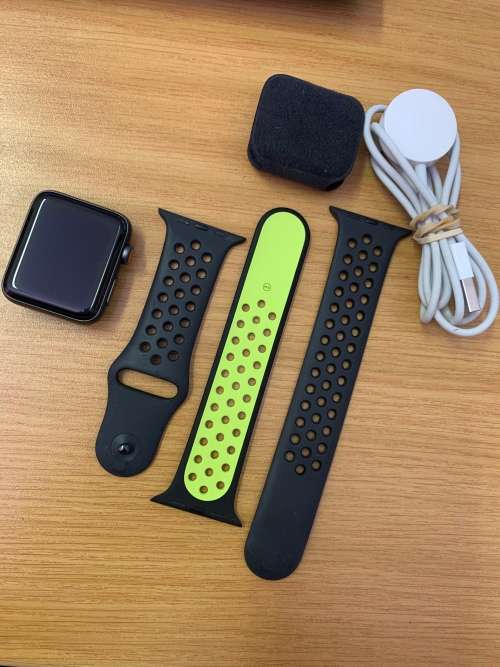 Apple Watch Series 3 ****Cellular and GPS****